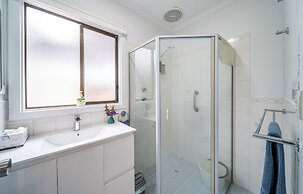 Emu Bay Holiday Homes