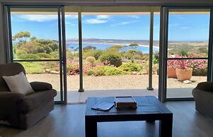 Emu Bay Holiday Homes