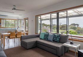 Emu Bay Holiday Homes