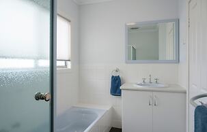 Emu Bay Holiday Homes