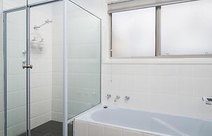 Emu Bay Holiday Homes