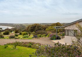 Emu Bay Holiday Homes