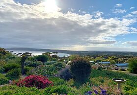 Emu Bay Holiday Homes