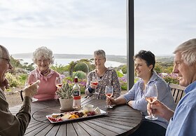 Emu Bay Holiday Homes