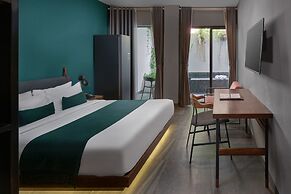 Baitong Hotel & Resort