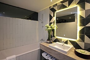 Baitong Hotel & Resort