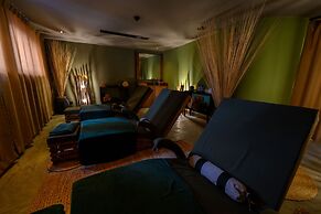 Baitong Hotel & Resort