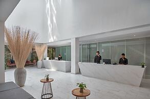 Baitong Hotel & Resort