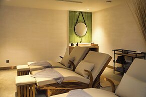 Baitong Hotel & Resort