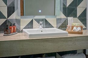 Baitong Hotel & Resort