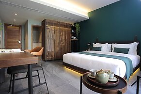 Baitong Hotel & Resort