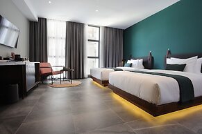 Baitong Hotel & Resort