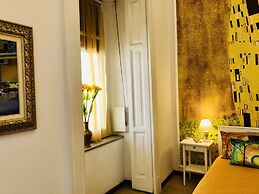 Rarityart Guest House