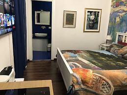 Rarityart Guest House