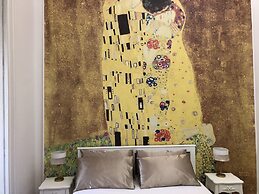 Rarityart Guest House