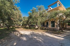 Allegro Studios & Apartments