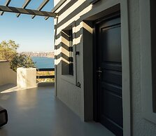 Black Diamond Suites - Adults Only