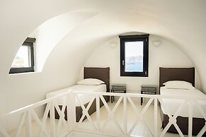 Black Diamond Suites - Adults Only