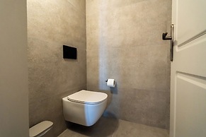 Black Diamond Suites - Adults Only