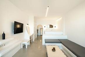 Black Diamond Suites - Adults Only
