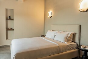 Black Diamond Suites - Adults Only