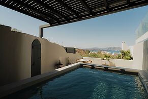 Black Diamond Suites - Adults Only