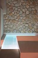 Black Diamond Suites - Adults Only