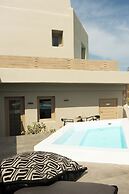 Black Diamond Suites - Adults Only