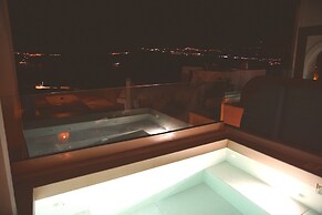 Black Diamond Suites - Adults Only