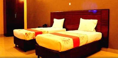 Hotel Hilltop Country Club