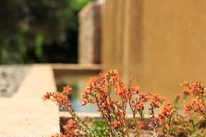 180 South Seaside Hotel