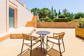 180 South Seaside Hotel