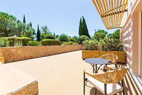 180 South Seaside Hotel