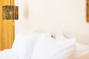 180 South Seaside Hotel