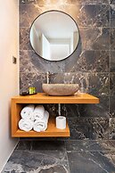 180 South Seaside Hotel