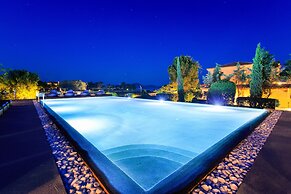 180 South Seaside Hotel