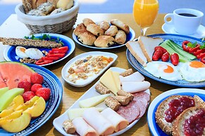 180 South Seaside Hotel