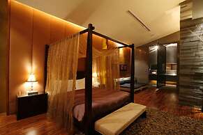 Chateau Boutique Motel