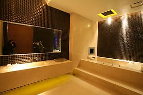 Chateau Boutique Motel