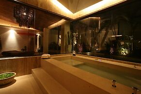 Chateau Boutique Motel