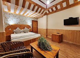 Hotel Pineview Shimla
