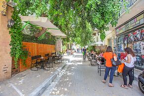 Raise Boutique Rooms in Center of Athens