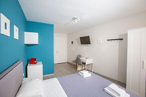 Raise Boutique Rooms in Center of Athens