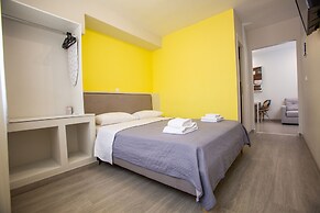Raise Boutique Rooms in Center of Athens
