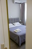 Raise Boutique Rooms in Center of Athens