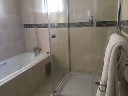 Beautiful Gates Guest House