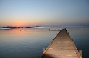 Ssese Islands Beach Hotel - Hostel