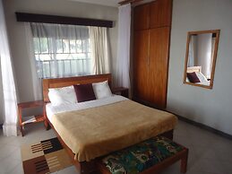 Ssese Islands Beach Hotel - Hostel