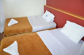Ssese Islands Beach Hotel - Hostel