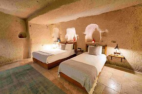 Design Cave Hotel